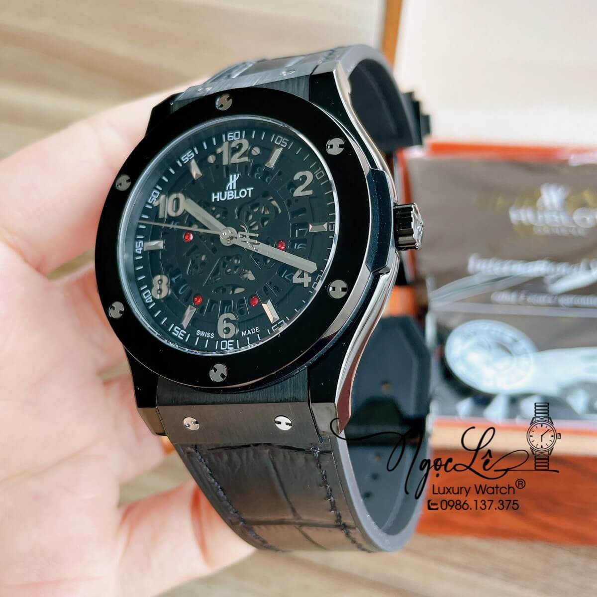 Đồng Hồ Hublot Automatic Nam Lộ Cơ Size 42mm Da Dây Silicon Đen Vỏ Thép Đen