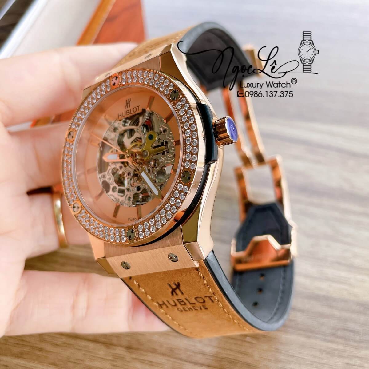 Đồng Hồ Hublot Automatic Nam Lộ Cơ Size 42mm Dây Da Silicon Nâu Mặt Rose Đính Đá