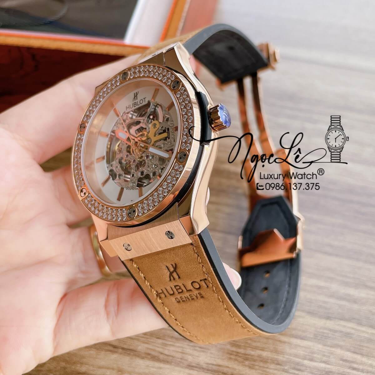 Đồng Hồ Hublot Automatic Nam Lộ Cơ Size 42mm Dây Da Silicon Nâu Vỏ Rose Đính Đá
