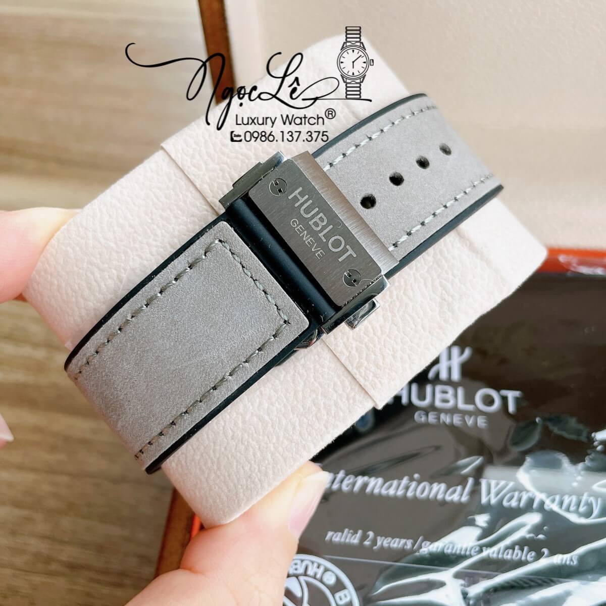 Đồng Hồ Hublot Automatic Nam Lộ Cơ Size 42mm Dây Da Silicon Xám Vỏ Thép Mờ