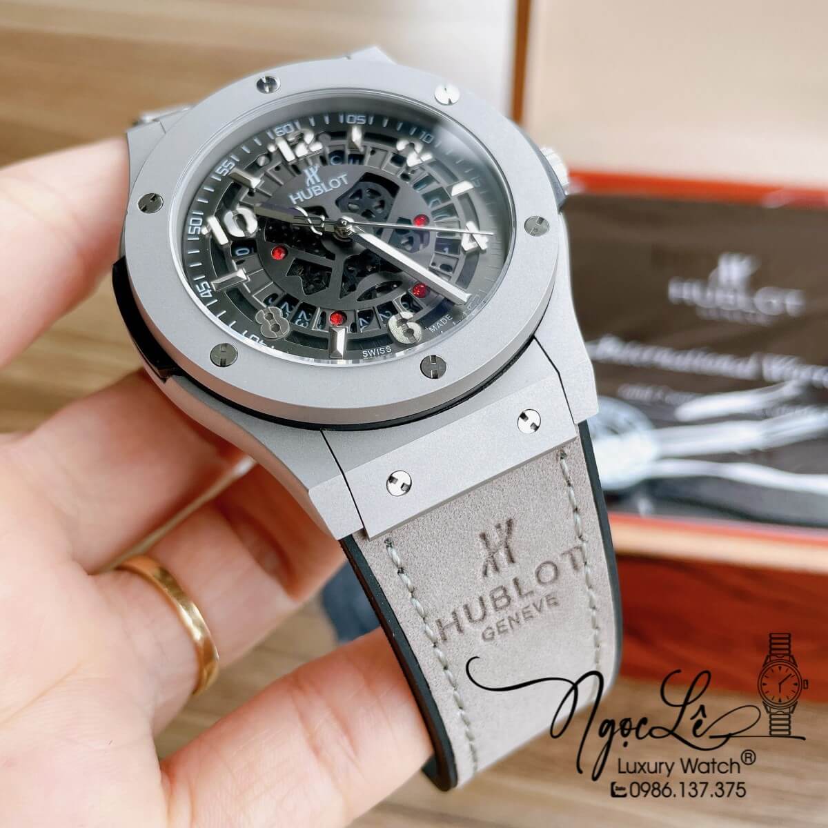 Đồng Hồ Hublot Automatic Nam Lộ Cơ Size 42mm Dây Da Silicon Xám Vỏ Thép Mờ