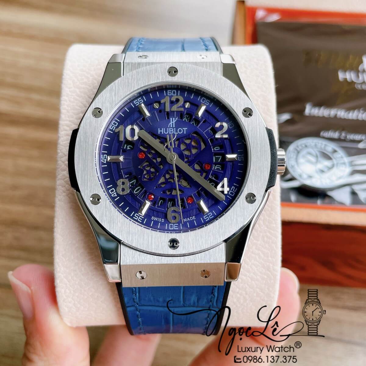 Đồng Hồ Hublot Automatic Nam Lộ Cơ Size 42mm Dây Da Silicon Xanh Vỏ Thép Bạc
