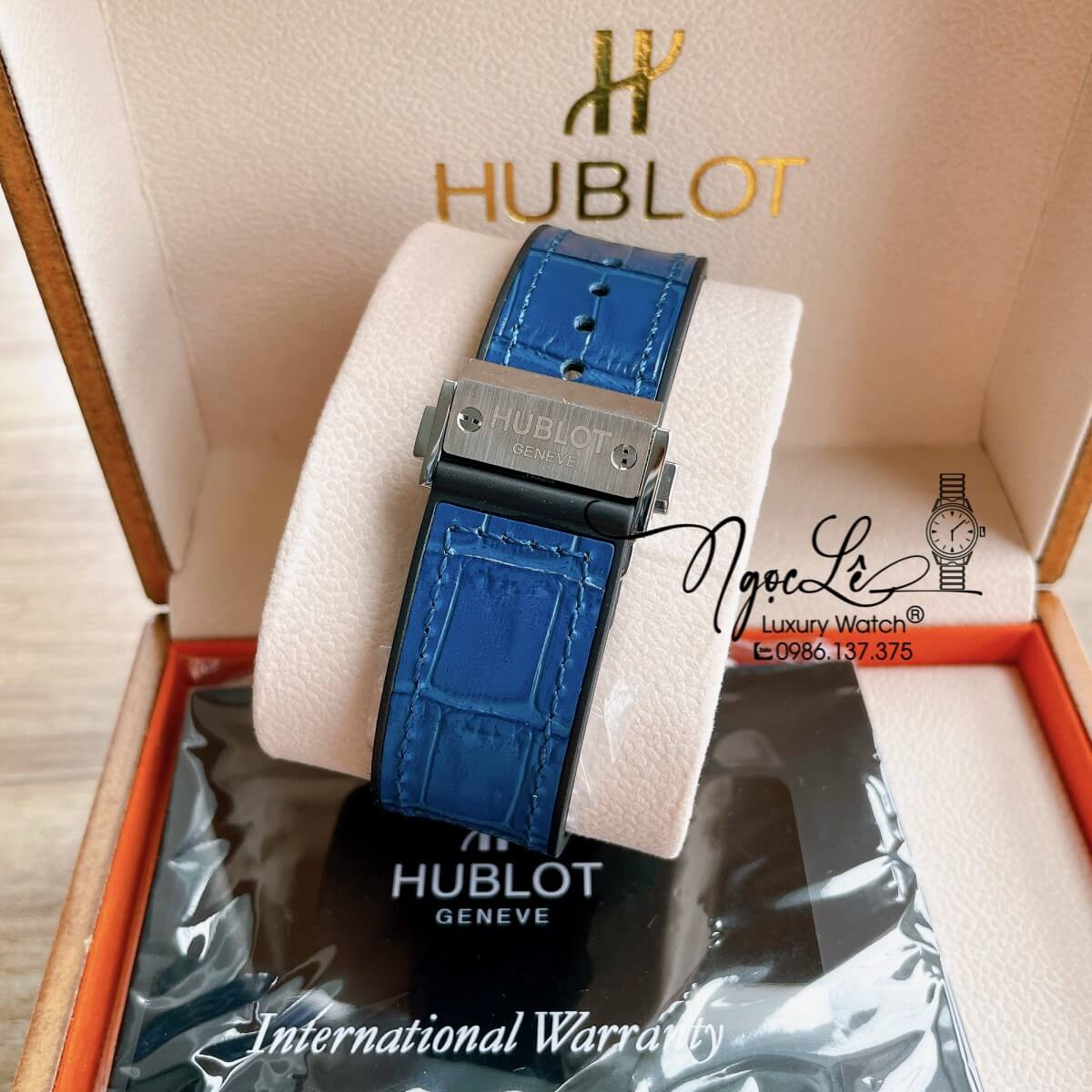 Đồng Hồ Hublot Automatic Nam Lộ Cơ Size 42mm Dây Da Silicon Xanh Vỏ Thép Bạc
