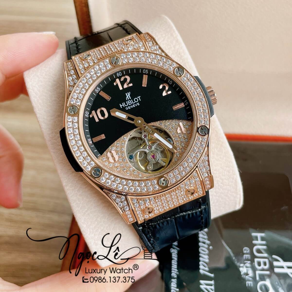 Đồng Hồ Nam Hublot Big Bang Automatic Lộ Cơ Size 42mm Dây Da Silicon Đen Vỏ Rose Đính Đá