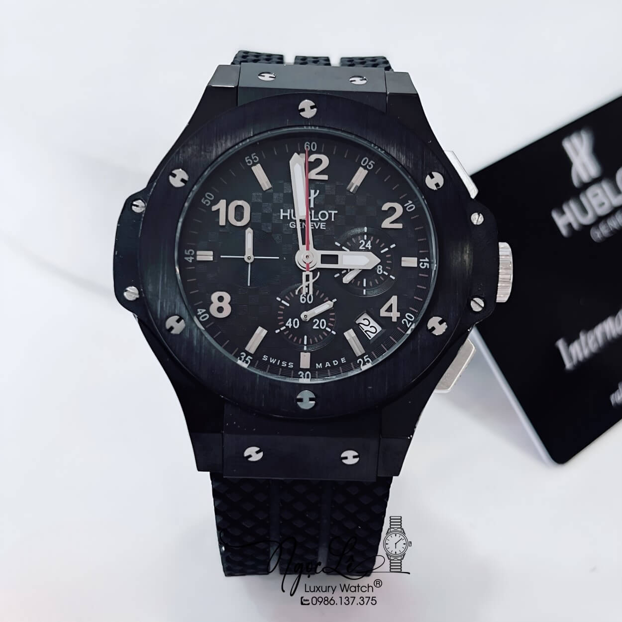 Đồng Hồ Hublot Big Bang Nam Máy Pin Dây Silicon Đen Vỏ Đen Size 42mm