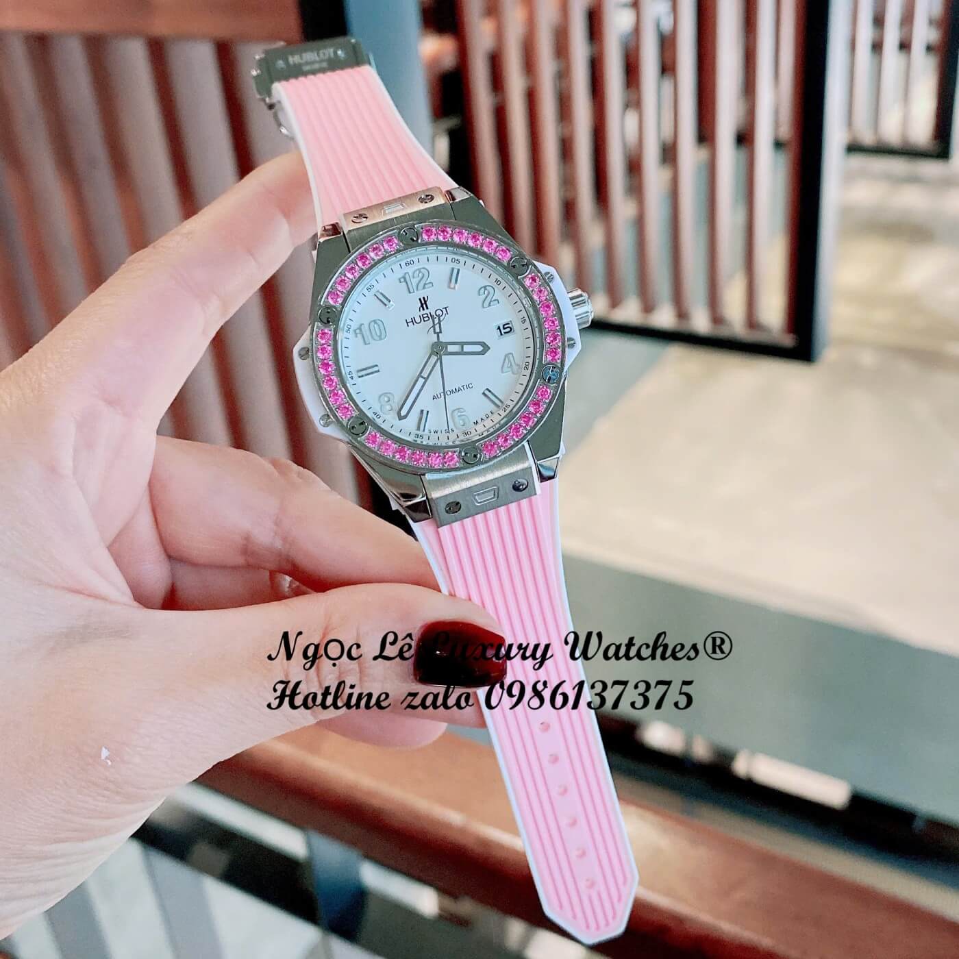 Đồng Hồ Hublot Big Bang Nữ Dây Cao Su Hồng Viền Đá Hồng Size 39mm Vỏ Thép Silver - Quartz