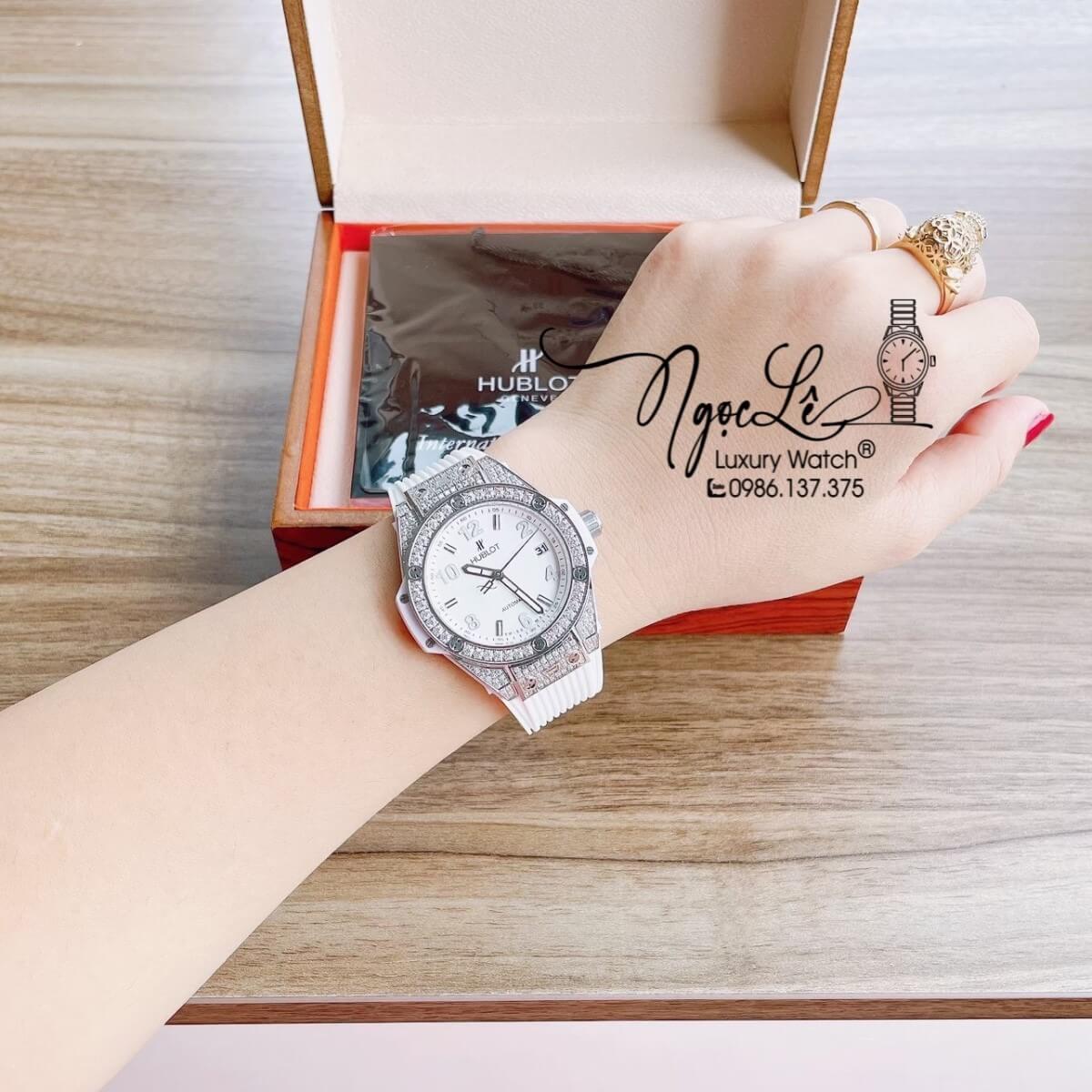 Đồng Hồ Nữ Hublot Big Bang Dây Silicon Trắng Vỏ Bạc Đính Đá Tròn Size 37mm