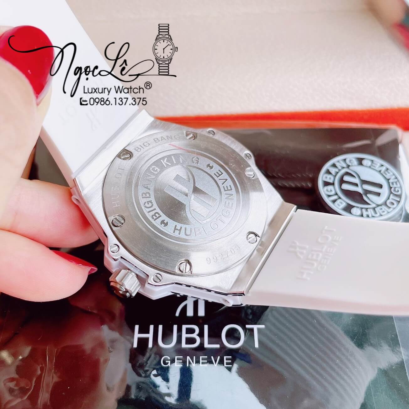Đồng Hồ Nữ Hublot Big Bang Dây Silicon Trắng Vỏ Bạc Đính Đá Tròn Size 37mm