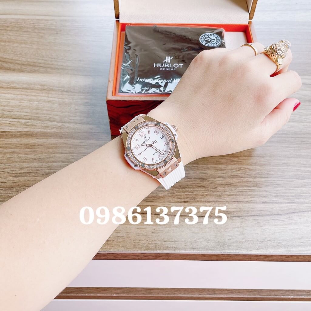 Đồng Hồ Nữ Hublot Big Bang Dây Silicon Trắng Vỏ Rose Đính Đá Tròn Size 39mm