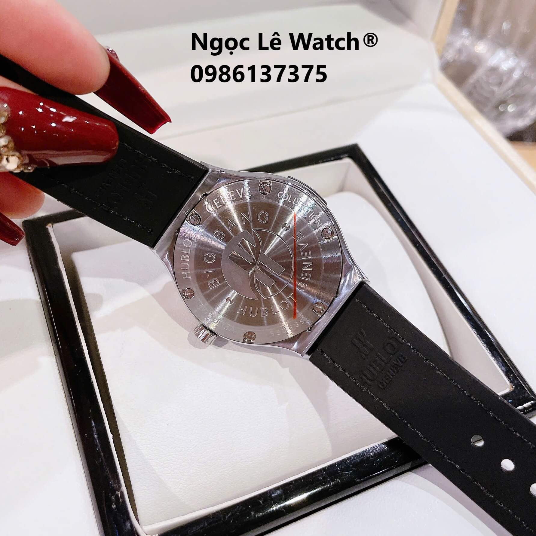 Đồng Hồ Nữ Hublot Classic Fusion Màu Xám Đen Đính Đá Silver Size 34mm - Máy Quartz