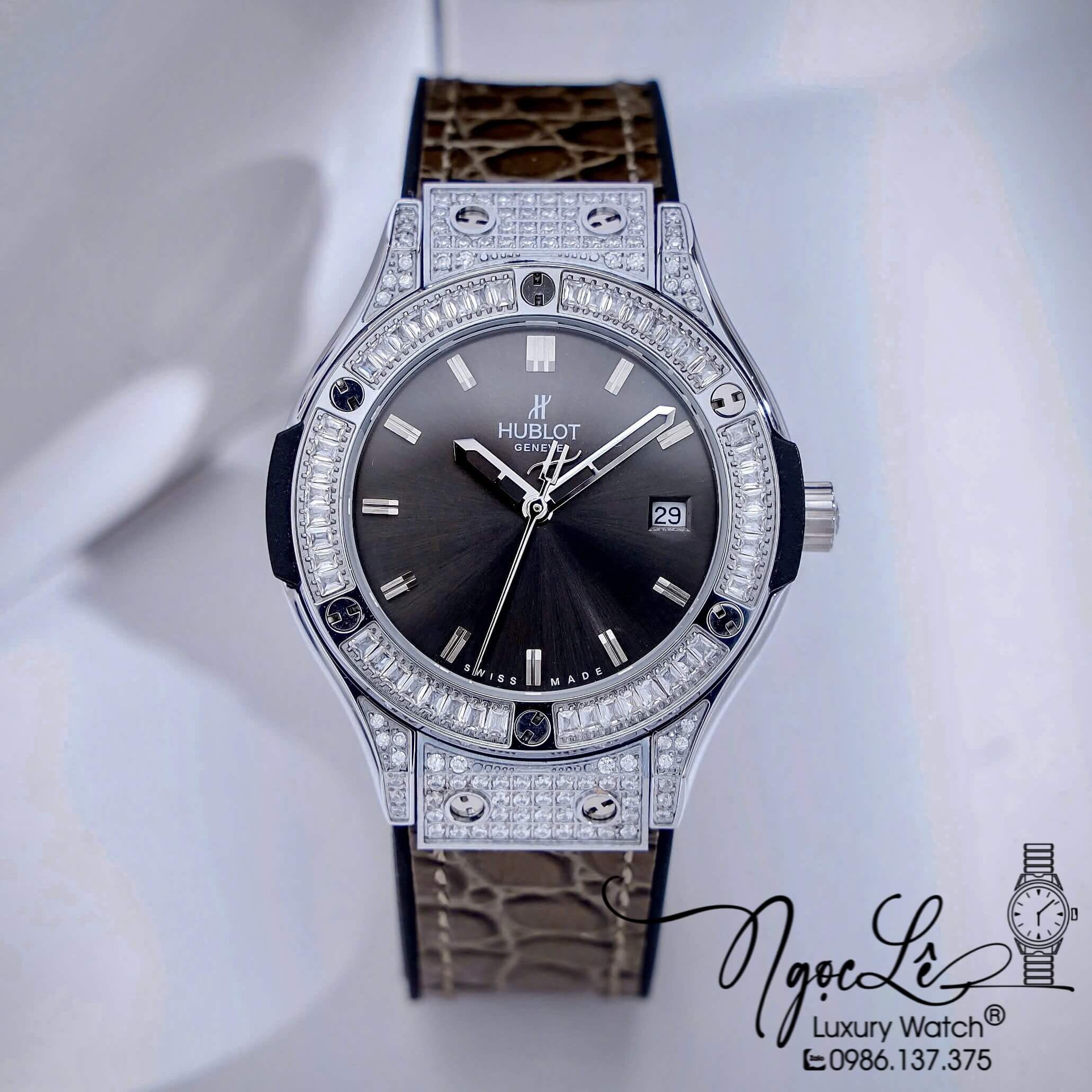 Đồng Hồ Nữ Hublot Classic Fusion Cao Su Bọc Da Xám Đen Đính Đá Vỏ Silver Size 34mm - Máy Quartz