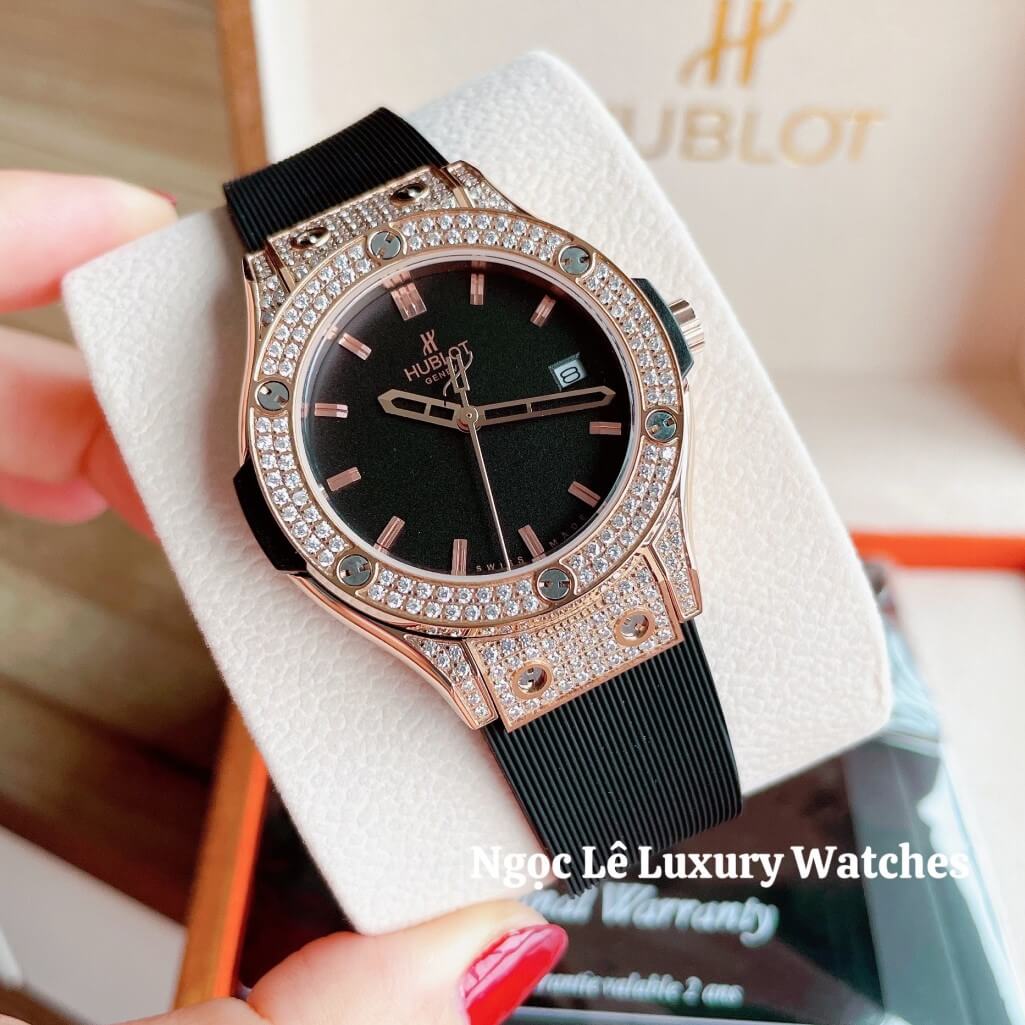 Đồng Hồ Nữ Hublot Classic Fusion 34mm Máy Pin Dây Silicon Đen Đính Đá Vỏ Rose Gold