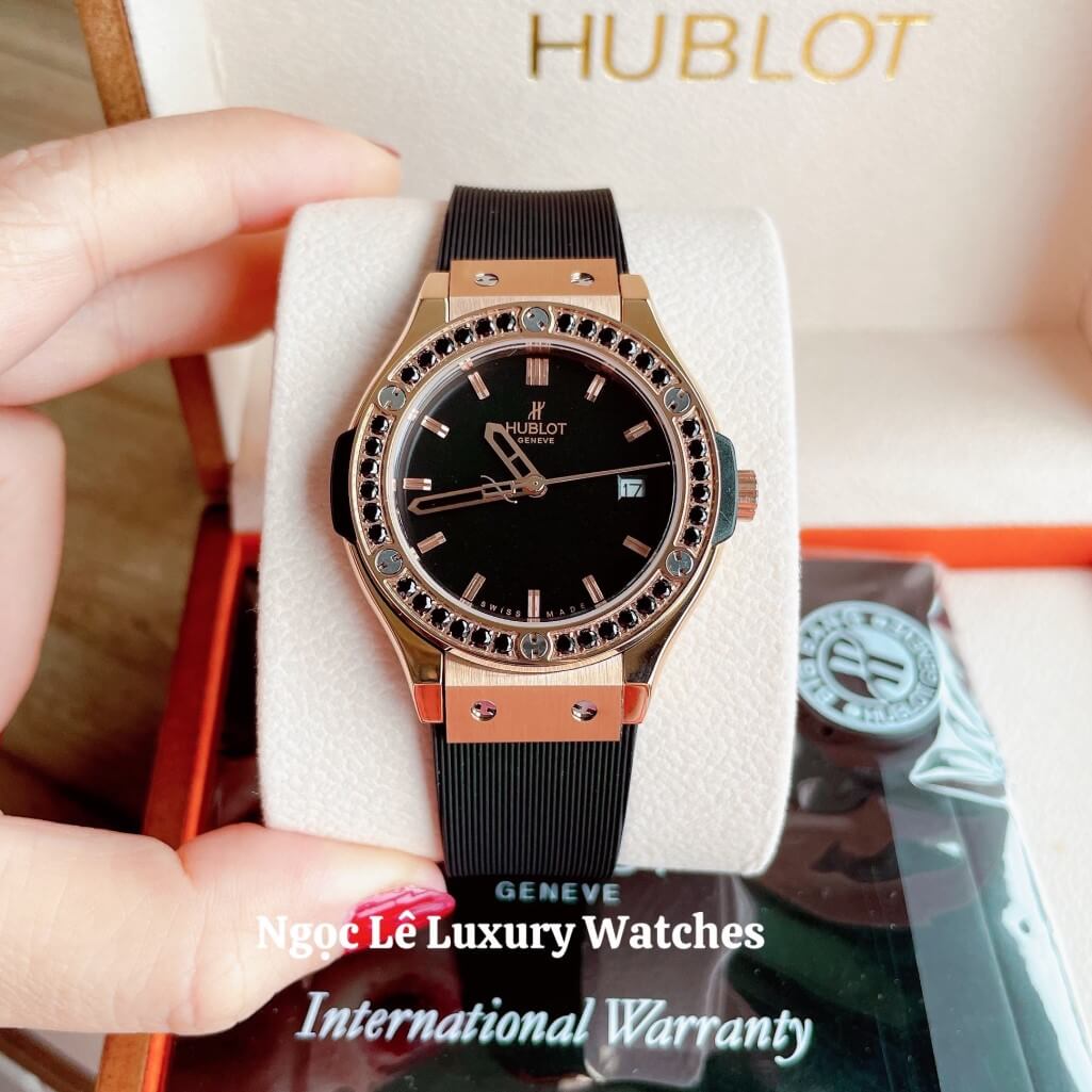 Đồng Hồ Nữ Hublot Classic Fusion 34mm Máy Pin Dây Silicon Đen Đính Đá Vỏ Rose Gold