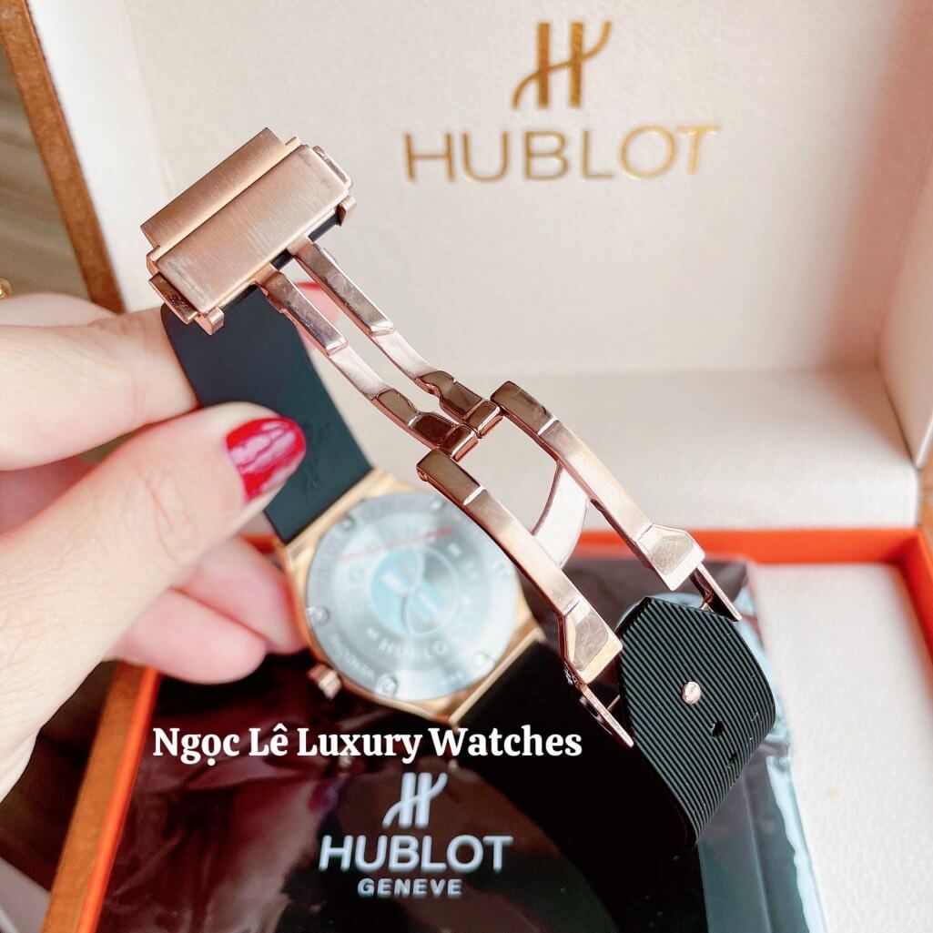 Đồng Hồ Nữ Hublot Classic Fusion 34mm Máy Pin Dây Silicon Đen Đính Đá Vỏ Rose Gold