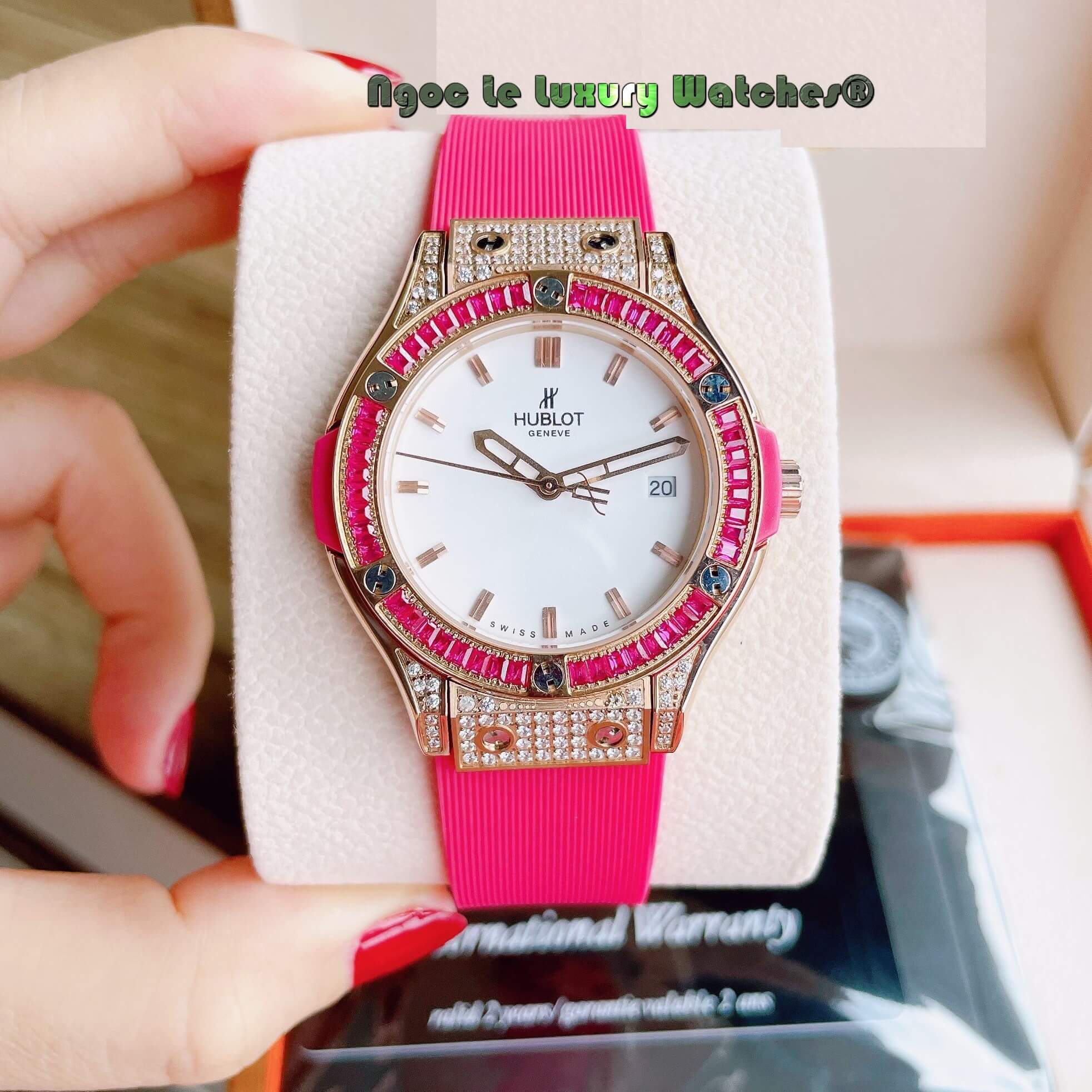 Đồng Hồ Nữ Hublot Classic Fusion 34mm Máy Pin Dây Silicon Hồng Đính Đá Vỏ Rose Gold