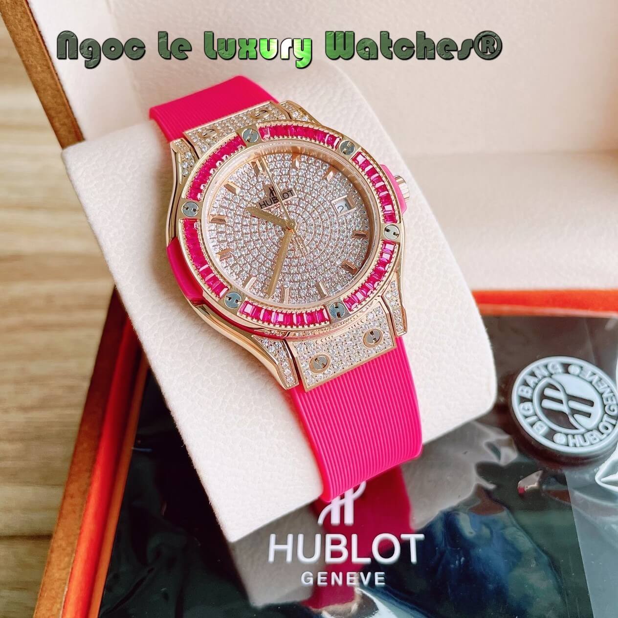 Đồng Hồ Nữ Hublot Classic Fusion 34mm Máy Pin Dây Silicon Hồng Đính Full Đá Vỏ Rose Gold