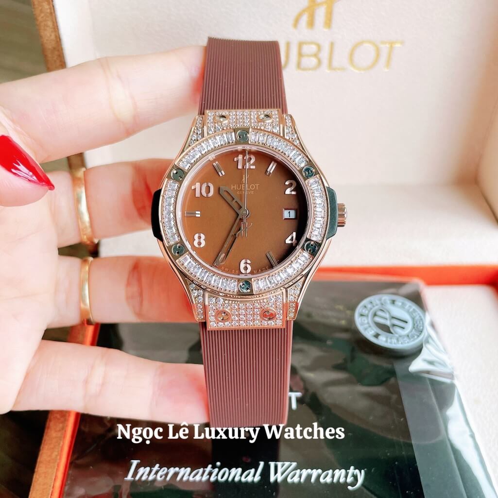 Đồng Hồ Nữ Hublot Classic Fusion 34mm Máy Pin Dây Silicon Nâu Đính Đá Vỏ Rose Gold