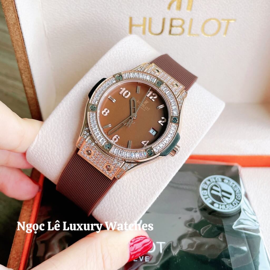 Đồng Hồ Nữ Hublot Classic Fusion 34mm Máy Pin Dây Silicon Nâu Đính Đá Vỏ Rose Gold