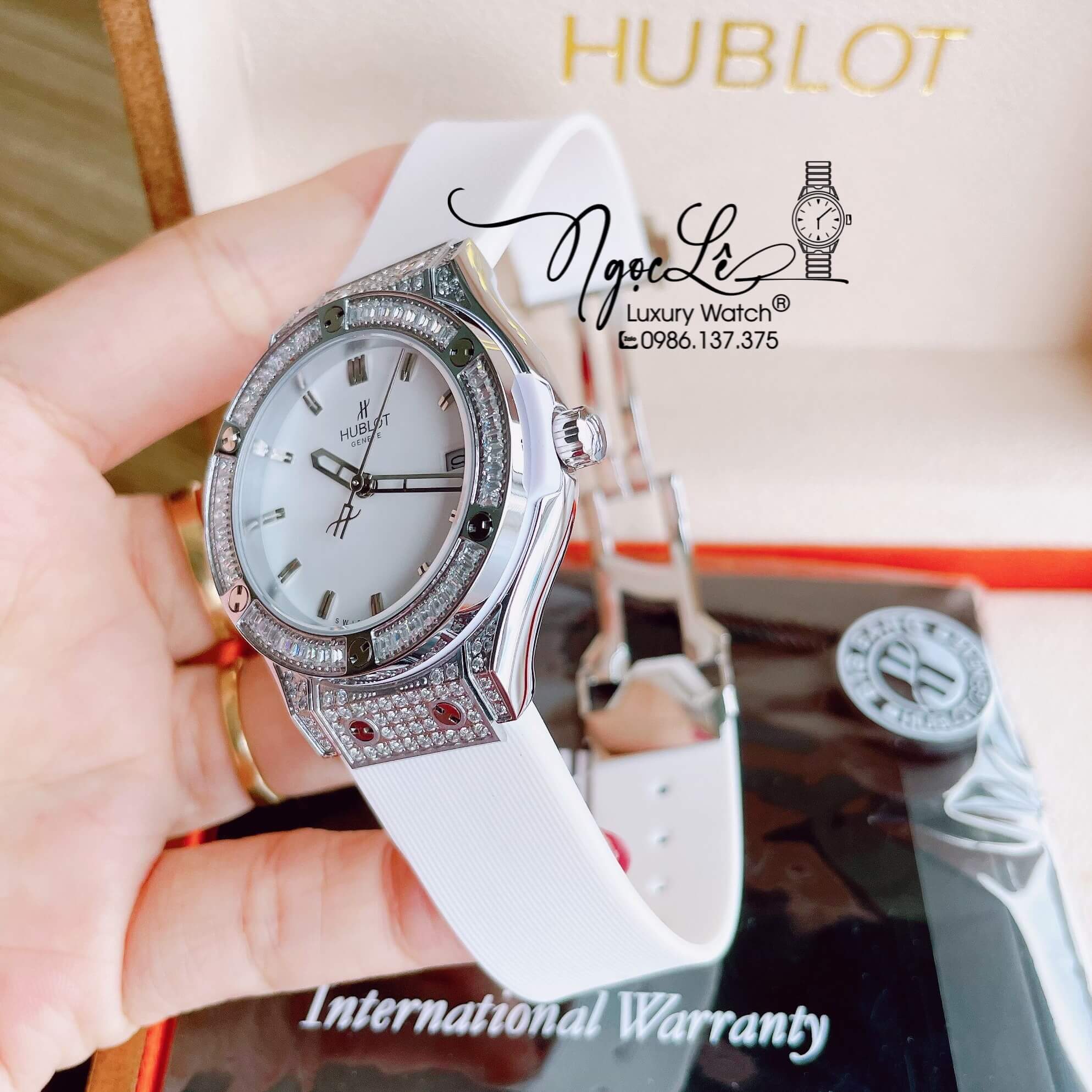 Đồng Hồ Nữ Hublot Classic Fusion 34mm Máy Pin Dây Silicon Trắng Đính Đá Ống Vỏ Silver