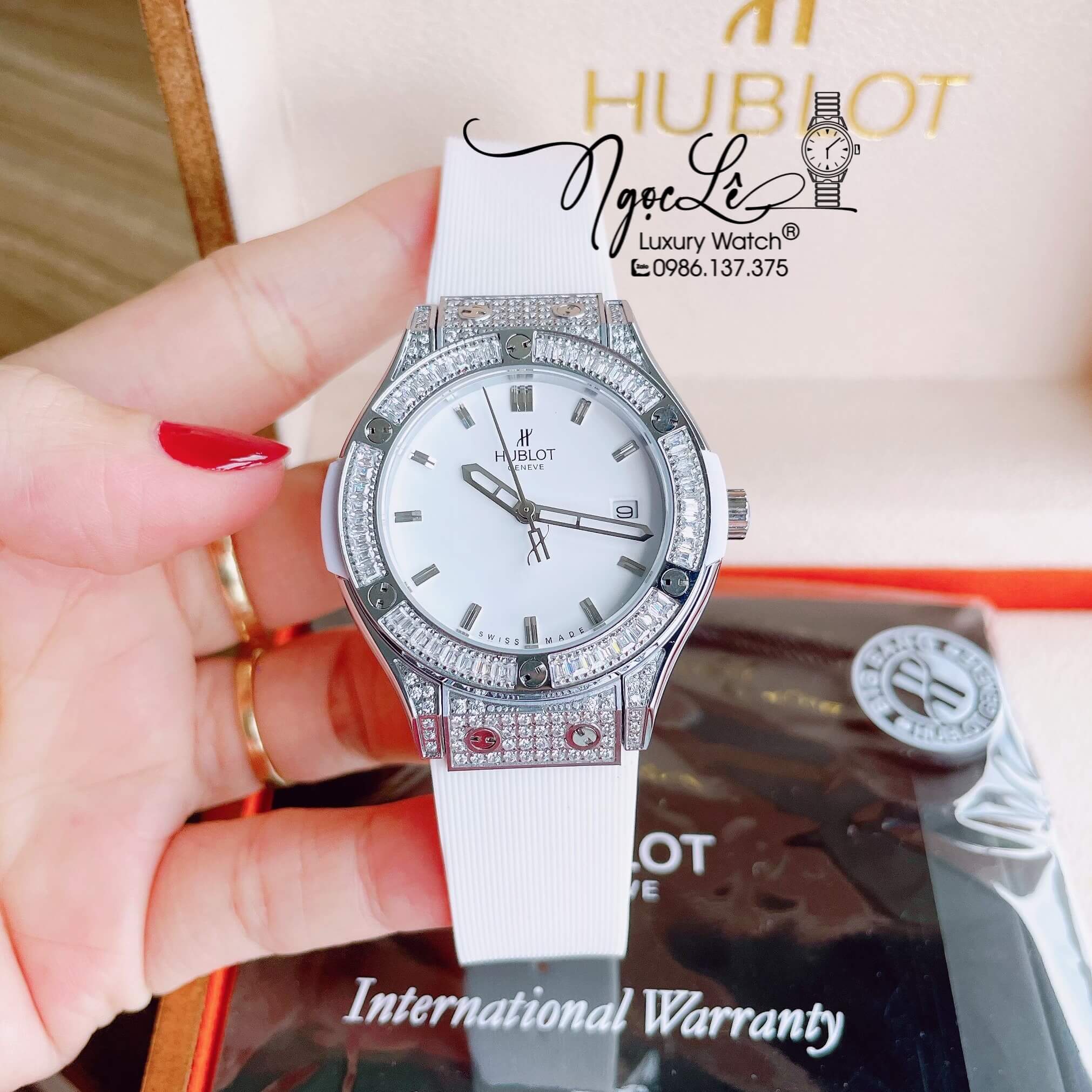 Đồng Hồ Nữ Hublot Classic Fusion 34mm Máy Pin Dây Silicon Trắng Đính Đá Ống Vỏ Silver