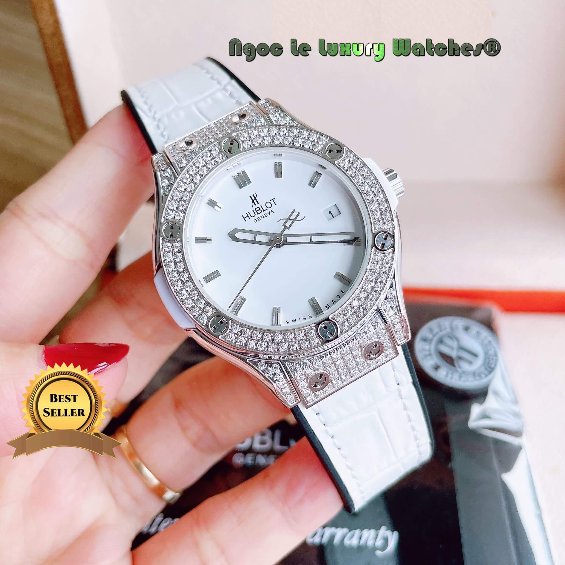 Đồng Hồ Nữ Hublot Classic Fusion 34mm Máy Pin Dây Da Silicon Trắng Đính Đá Vỏ Silver
