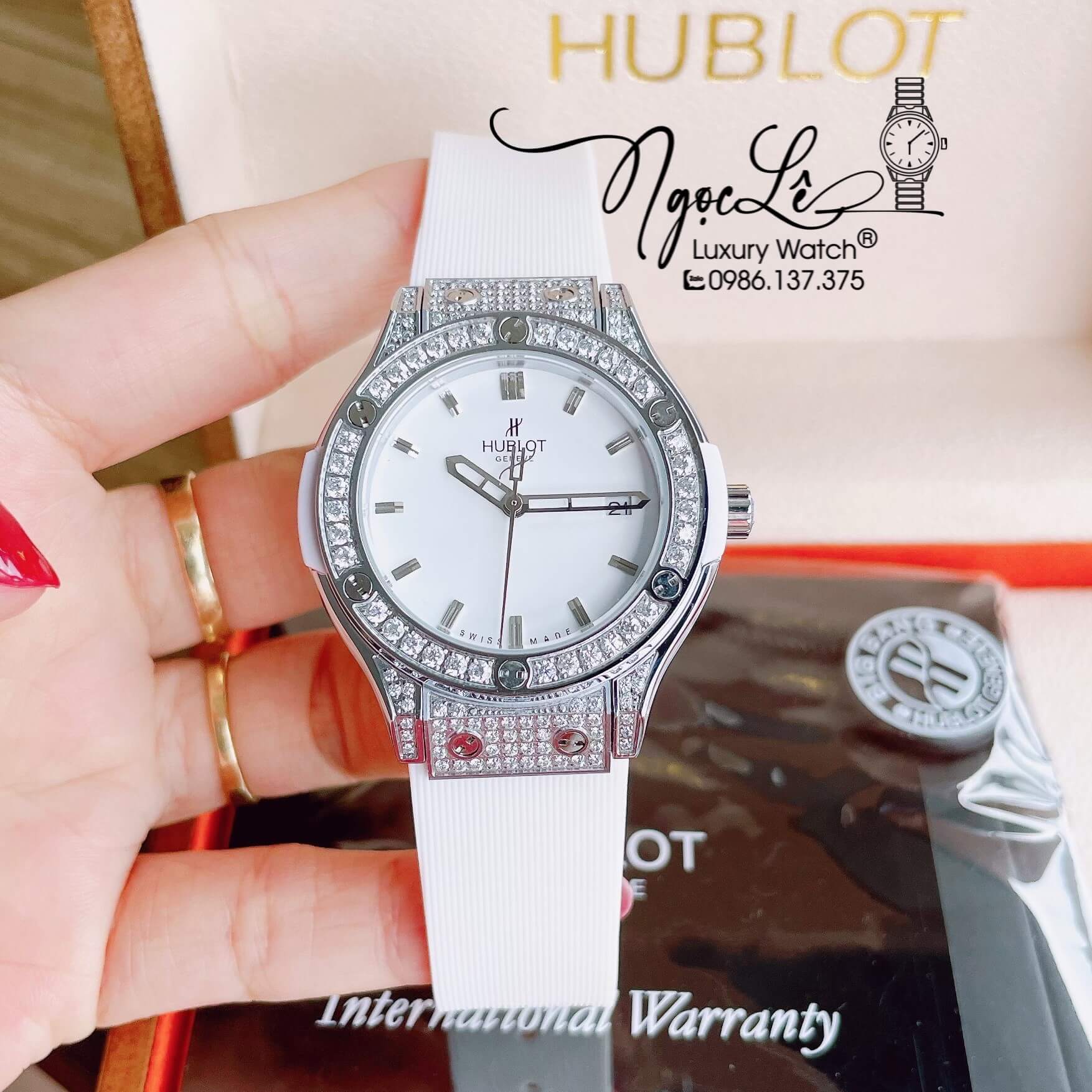 Đồng Hồ Nữ Hublot Classic Fusion 34mm Máy Pin Dây Silicon Trắng Đính Đá Vỏ Silver