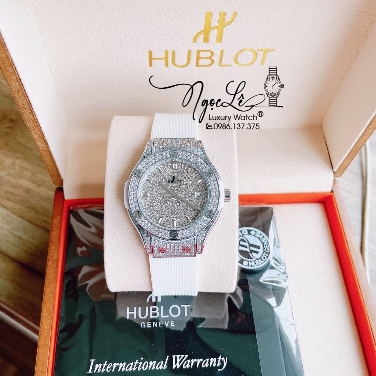 Đồng Hồ Nữ Hublot Classic Fusion 34mm Máy Pin Dây Silicon Trắng Đính Full Đá Vỏ Silver