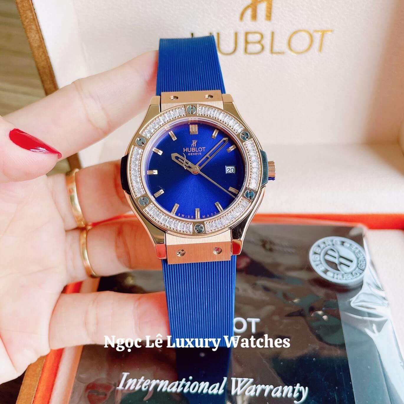 Đồng Hồ Nữ Hublot Classic Fusion 34mm Máy Pin Dây Silicon Xanh Đính Đá Rose Gold
