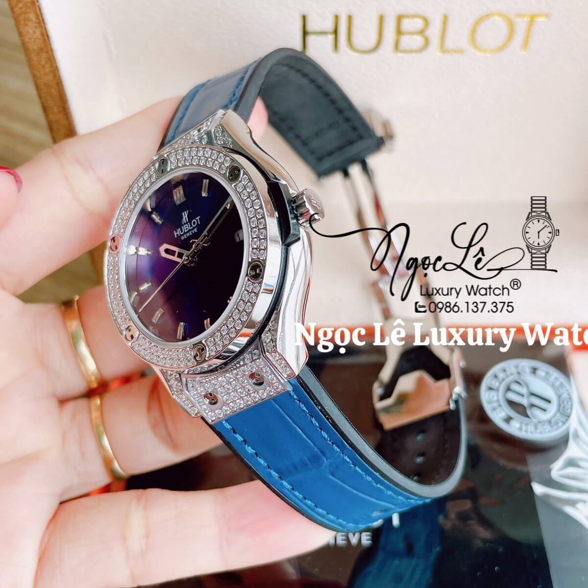 Đồng Hồ Nữ Hublot Classic Fusion 34mm Máy Pin Dây Da Silicon Xanh Đính Đá Vỏ Silver