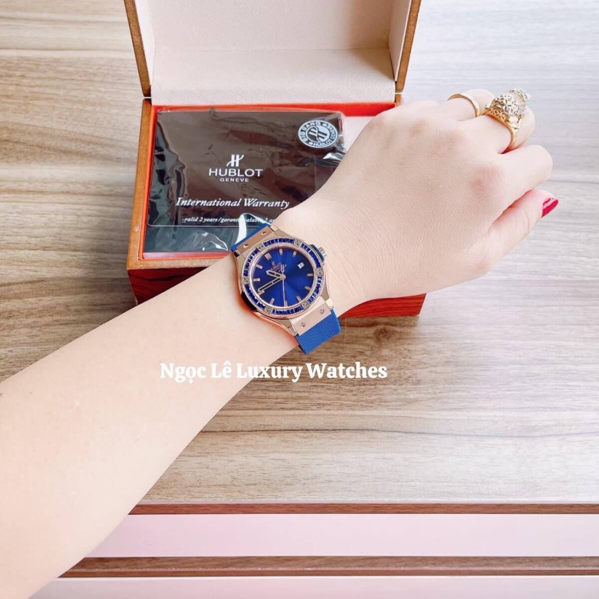 Đồng Hồ Nữ Hublot Classic Fusion 34mm Máy Pin Dây Silicon Xanh Đính Đá Vỏ Rose Gold