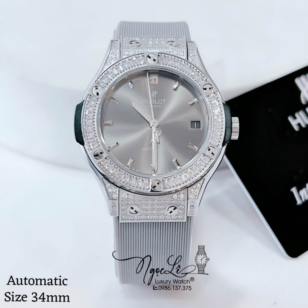 Đồng Hồ Hublot Classic Fusion Nữ Máy Cơ Tự Động Dây Silicon Xám Đính Đá Vỏ Silver Size 34mm