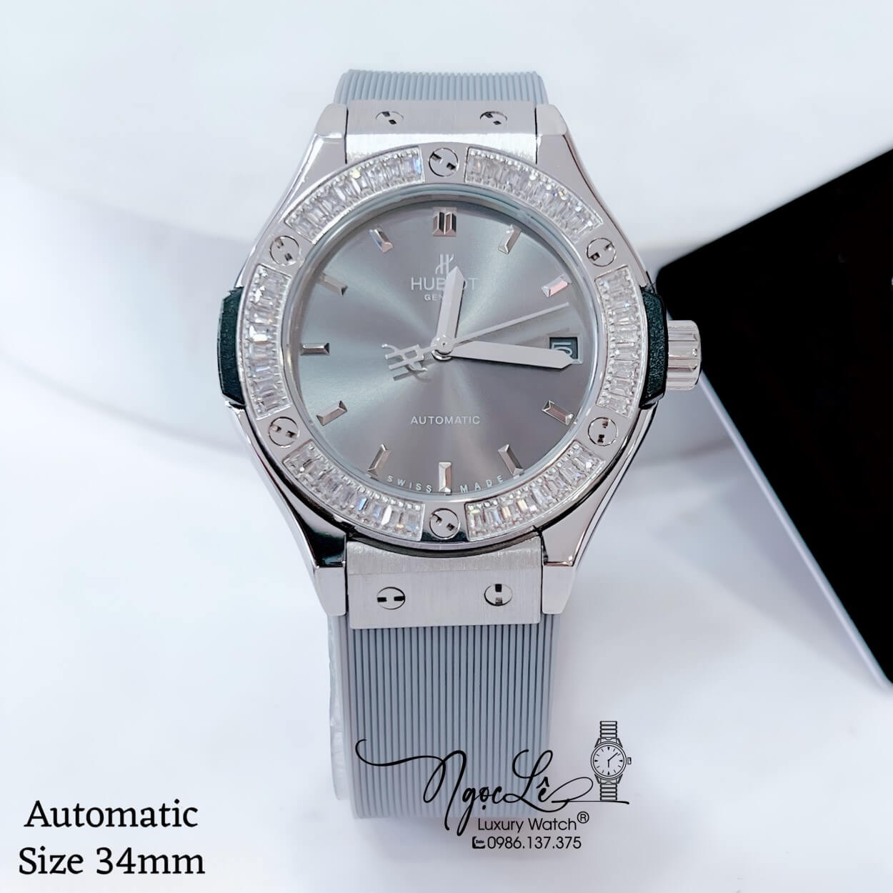 Đồng Hồ Hublot Classic Fusion Nữ Máy Cơ Tự Động Dây Silicon Xám Đính Đá Vỏ Silver Size 34mm