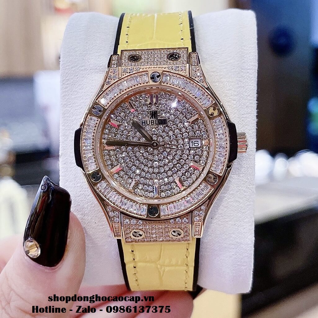 Đồng Hồ Hublot Classic Fusion Dây Da Silicon Vàng Đính Đá Rose