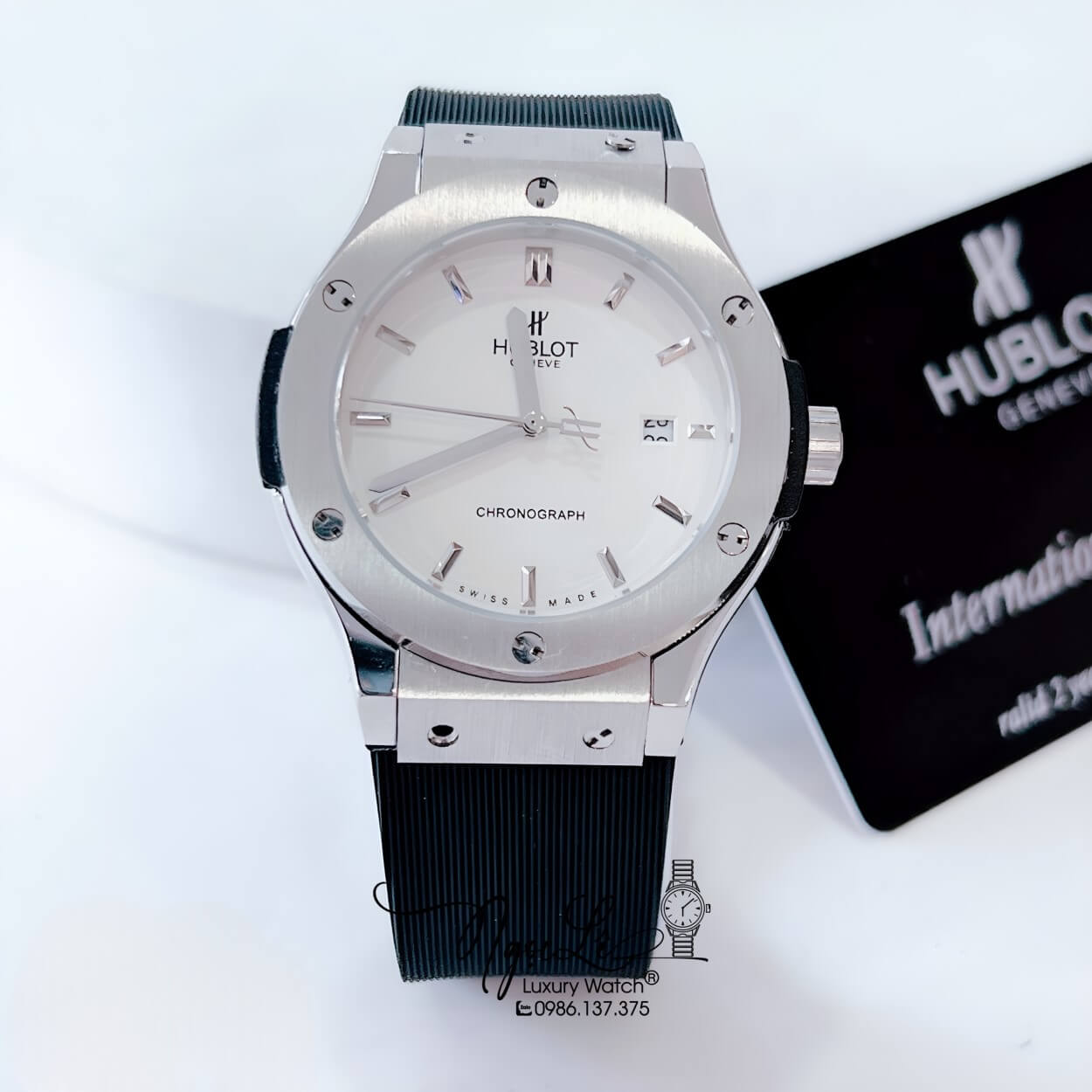 Đồng Hồ Hublot Classic Fusion Nam Máy Pin Dây Silicon Đen Mặt Trắng Vỏ Bạc Size 38mm