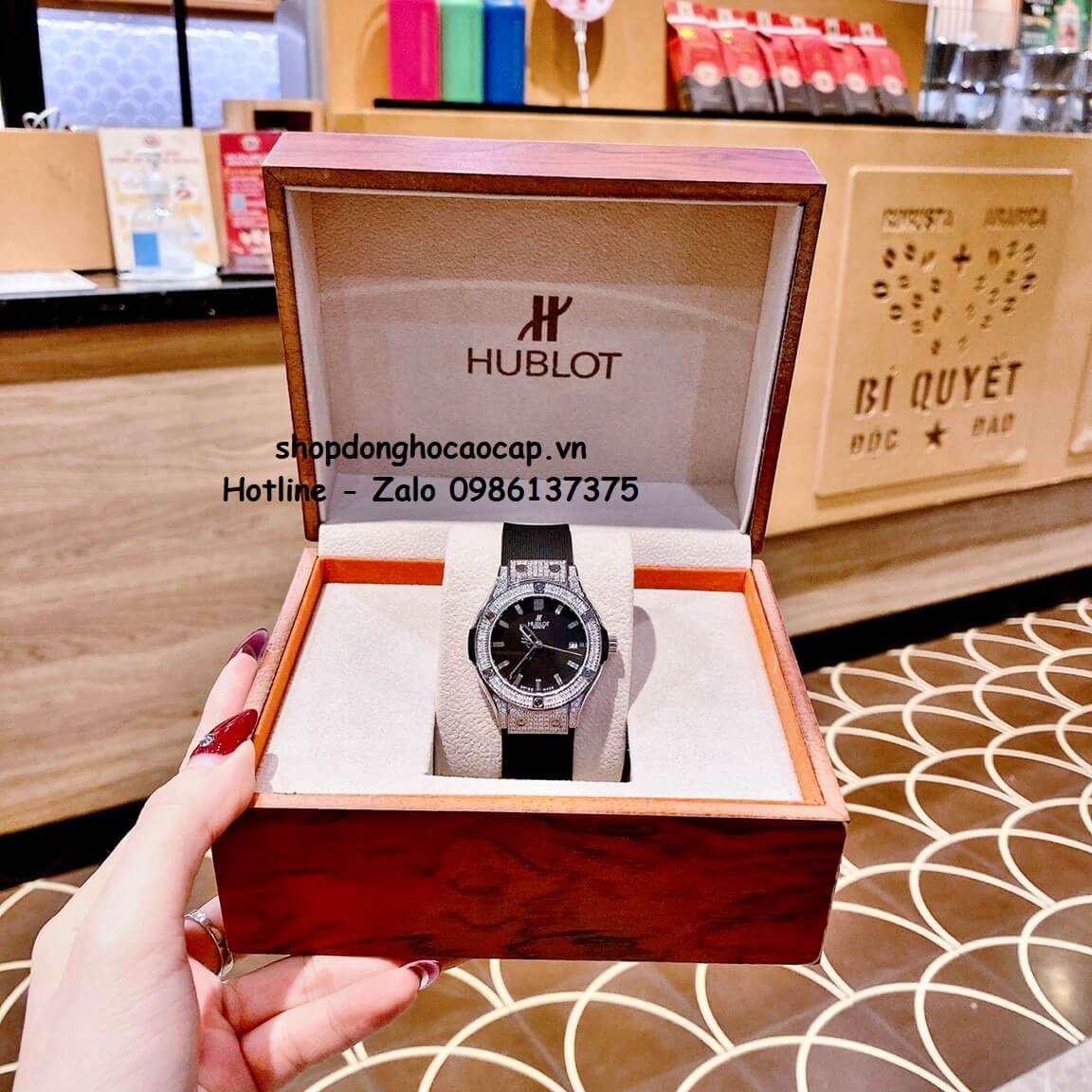 Đồng Hồ Cặp Hublot Classic Fusion Quartz Dây Silicon Đen Mặt Đen