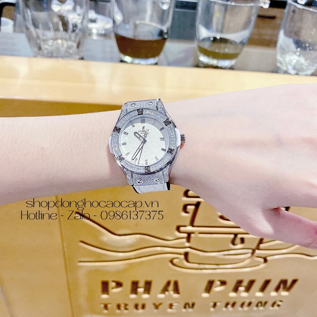 Đồng Hồ Hublot Classic Fusion Nữ Dây Da Silicon Trắng 34mm Đính Đá