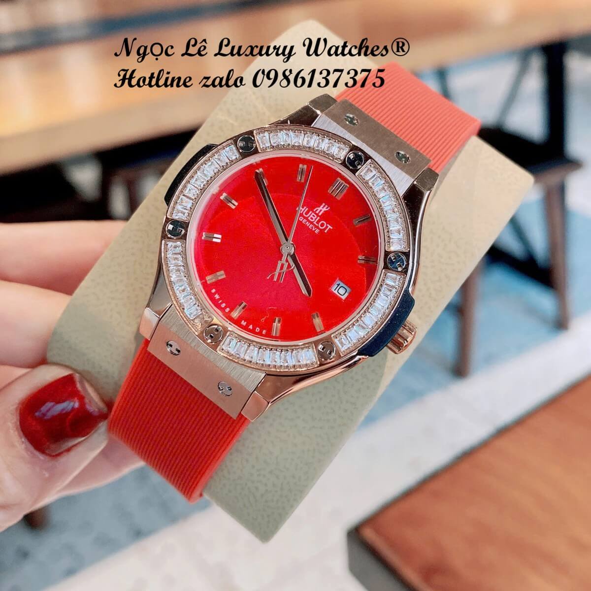 Đồng Hồ Hublot Classic Fusion Nữ Dây Cao Su Đỏ Vỏ Rose Viền Đá Size 34mm - Quartz