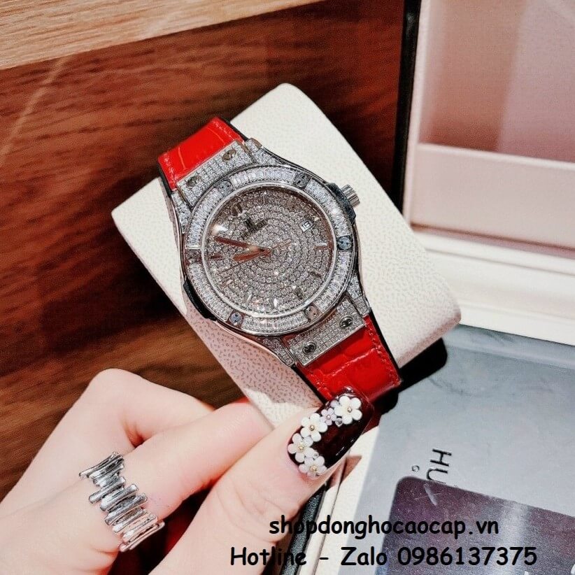 Đồng Hồ Hublot Classic Fusion Dây Da Silicon Đỏ Đính Đá Bạc