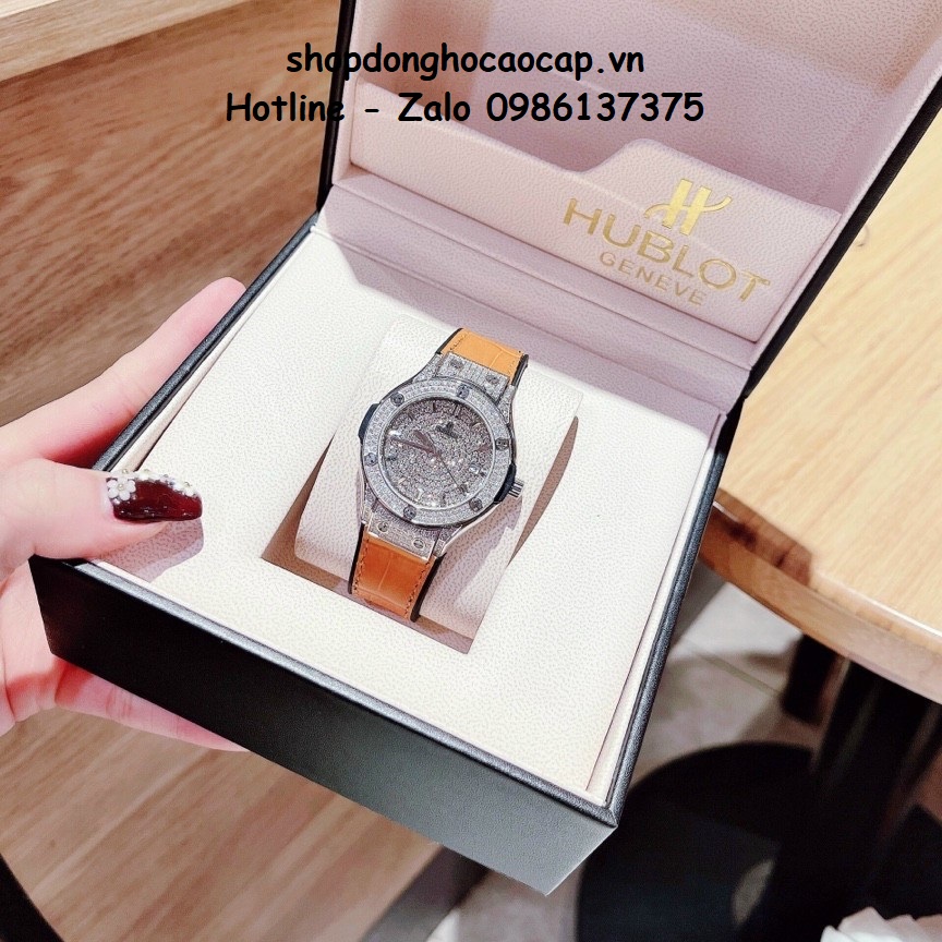 Đồng Hồ Hublot Classic Fusion Dây Da Silicon Cam Đính Đá Bạc