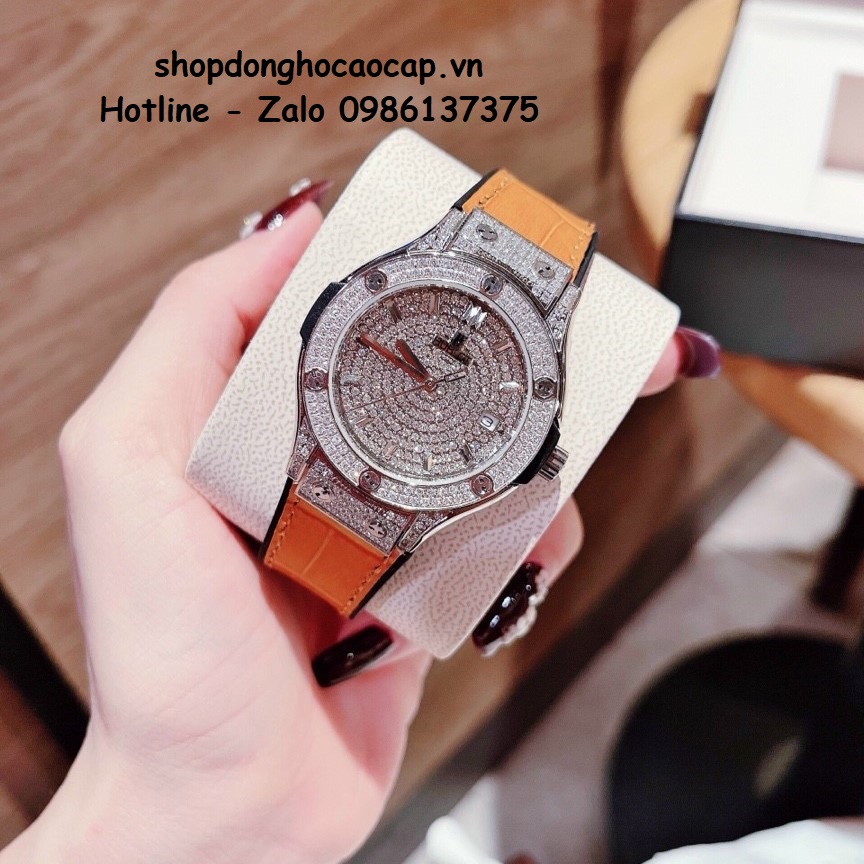 Đồng Hồ Hublot Classic Fusion Dây Da Silicon Cam Đính Đá Bạc