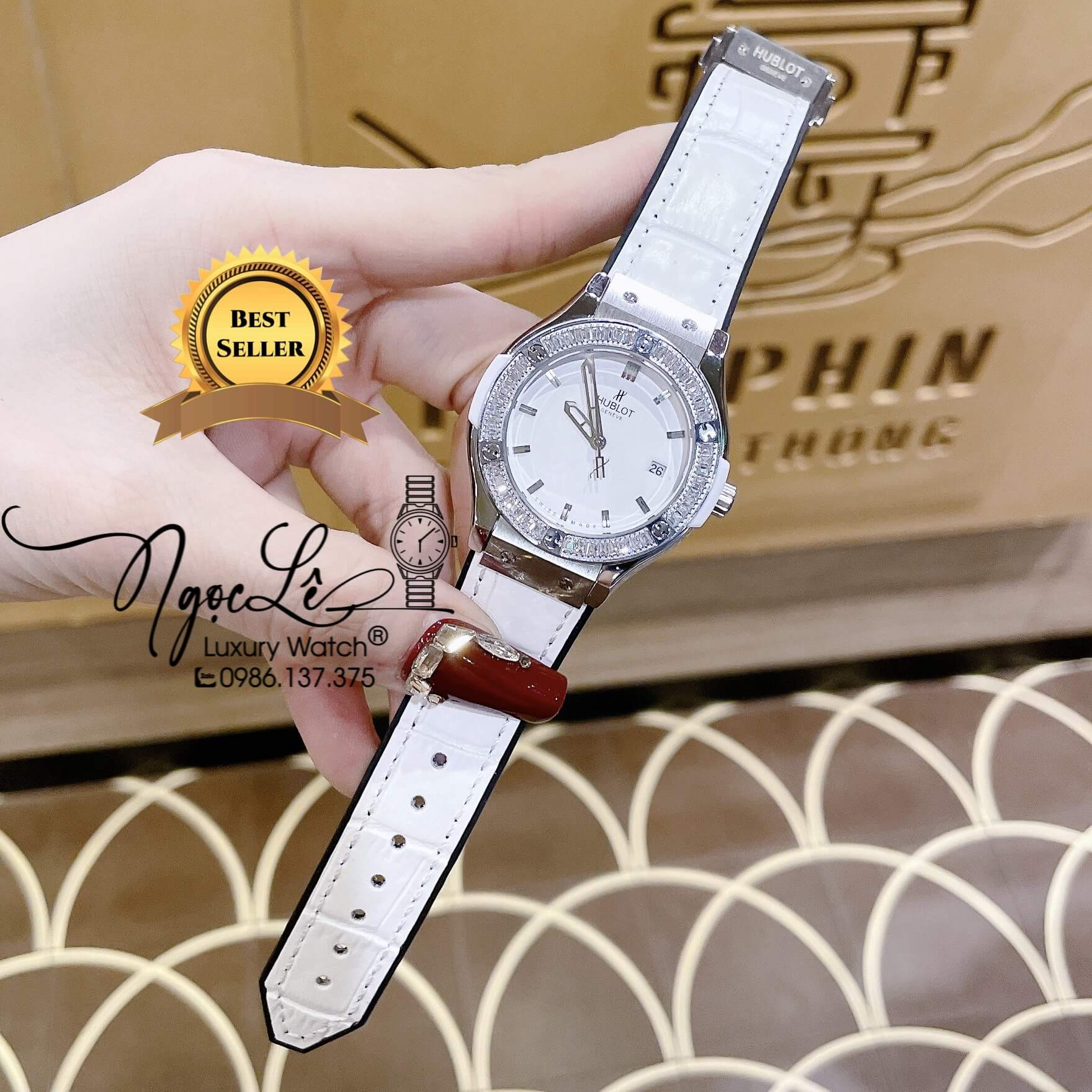 Đồng Hồ Hublot Classic Fusion Nữ Dây Silicon Trắng Đính Đá Silver Size 34mm