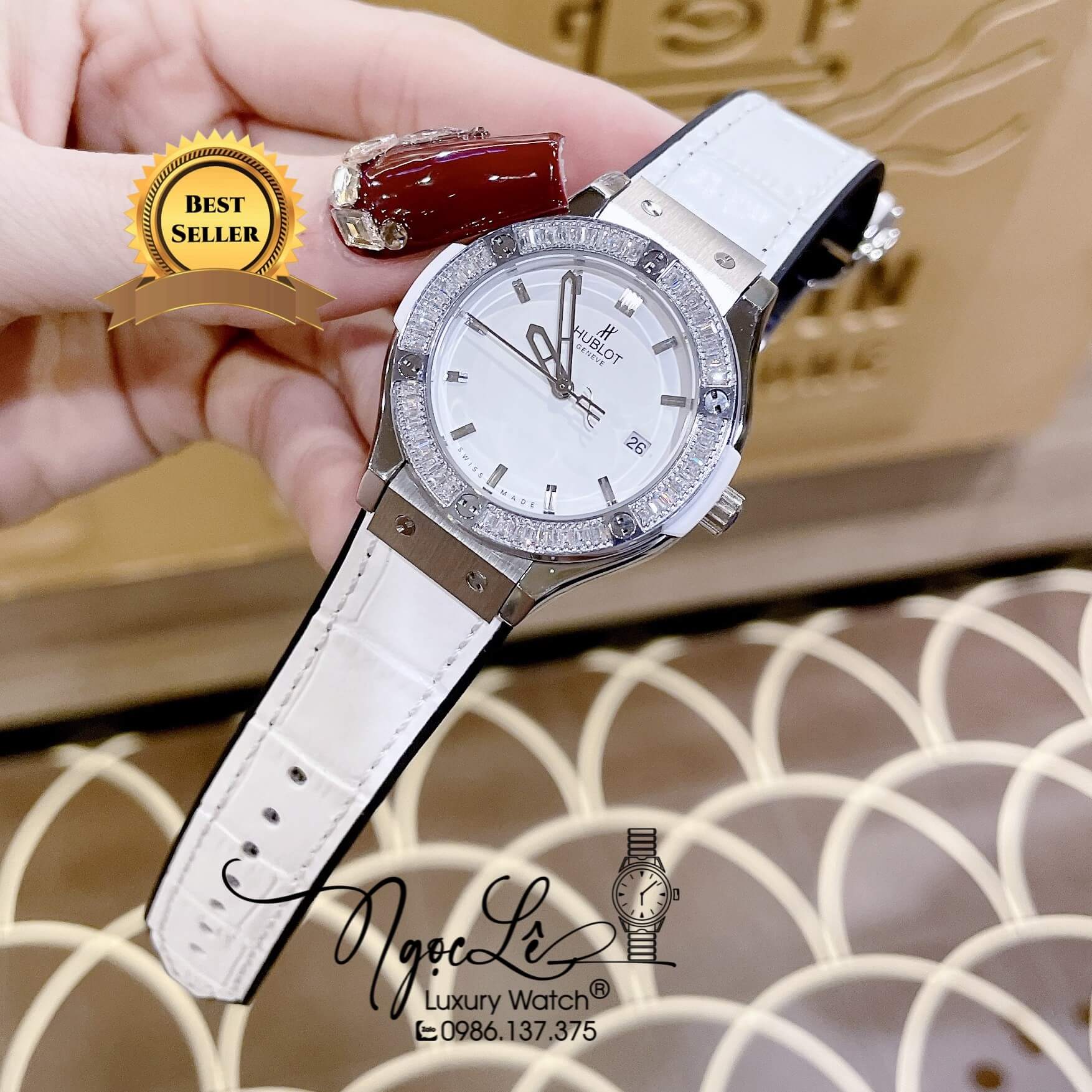 Đồng Hồ Hublot Classic Fusion Nữ Dây Silicon Trắng Đính Đá Silver Size 34mm