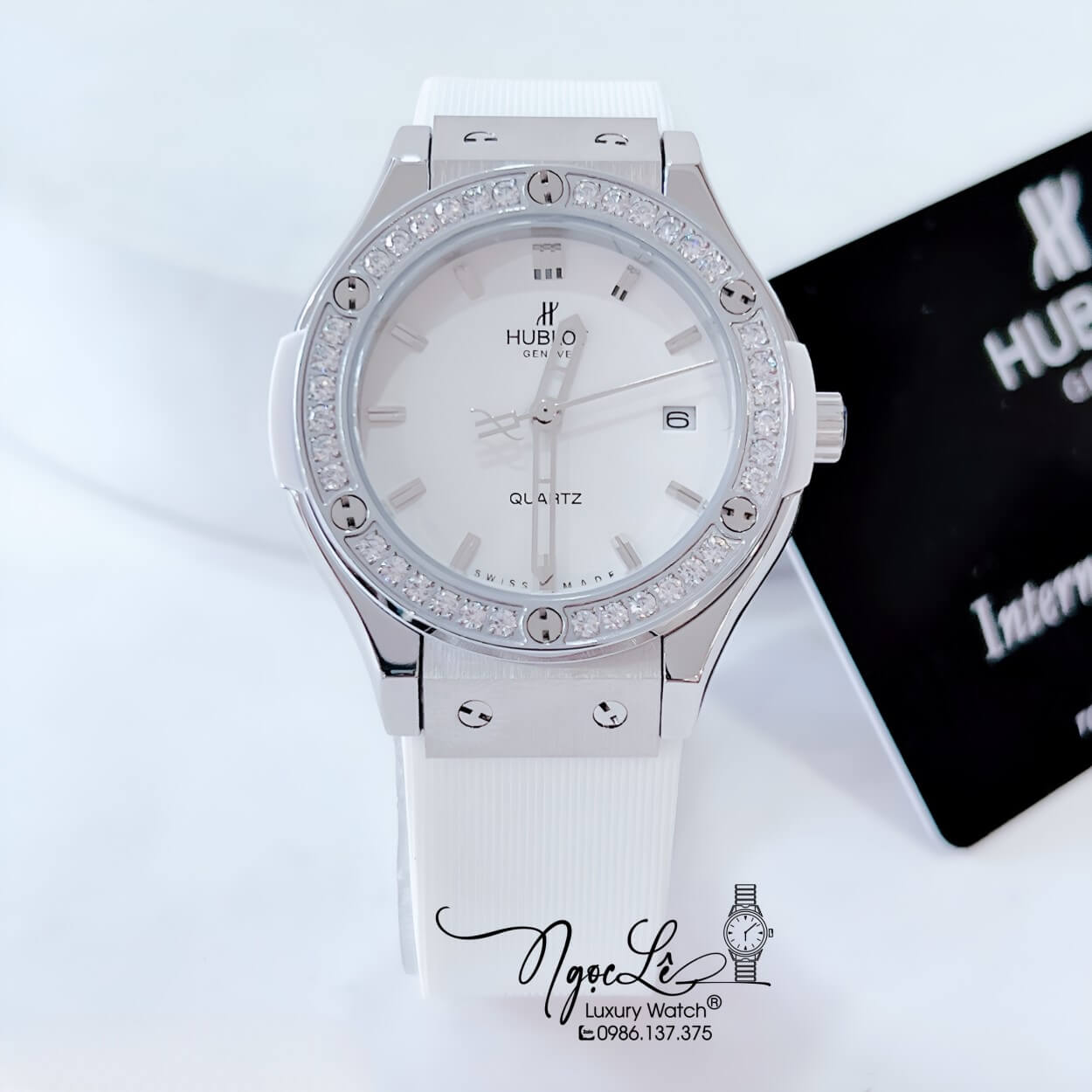 Đồng Hồ Hublot Classic Fusion Nữ Đính Đá Dây Silicon Trắng Vỏ Silver Size 34mm