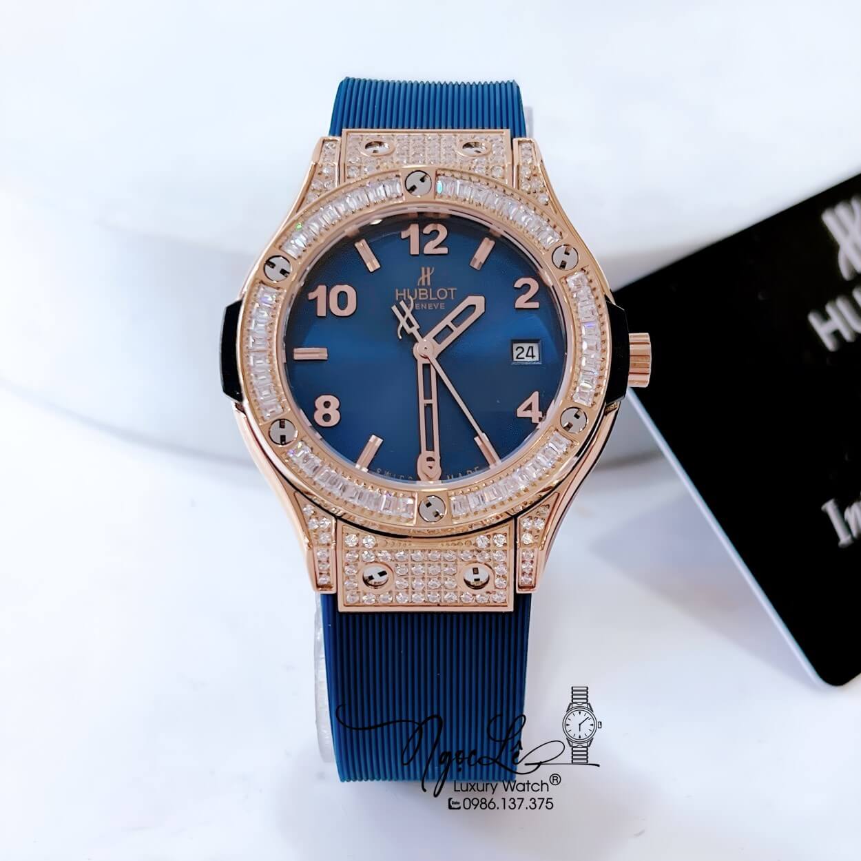 Đồng Hồ Hublot Classic Fusion Nữ Đính Đá Ống Dây Silicon Xanh Navy Vỏ Rose Size 34mm