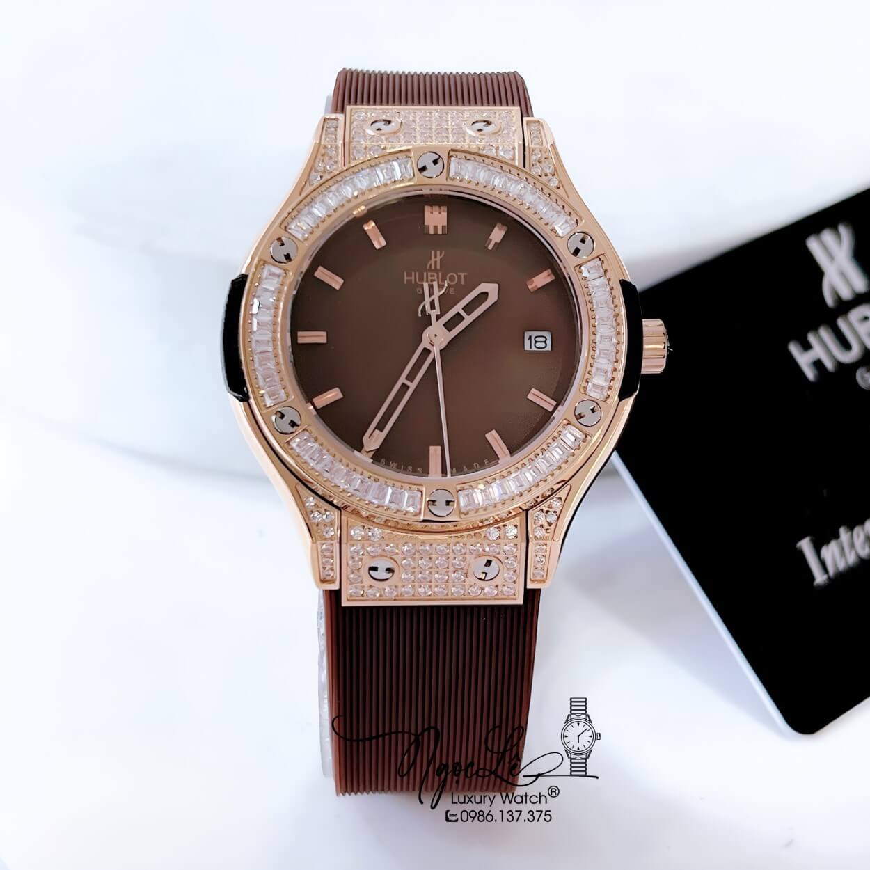 Đồng Hồ Hublot Classic Fusion Nữ Đính Đá Ống Dây Silicon Nâu Vỏ Rose Size 34mm