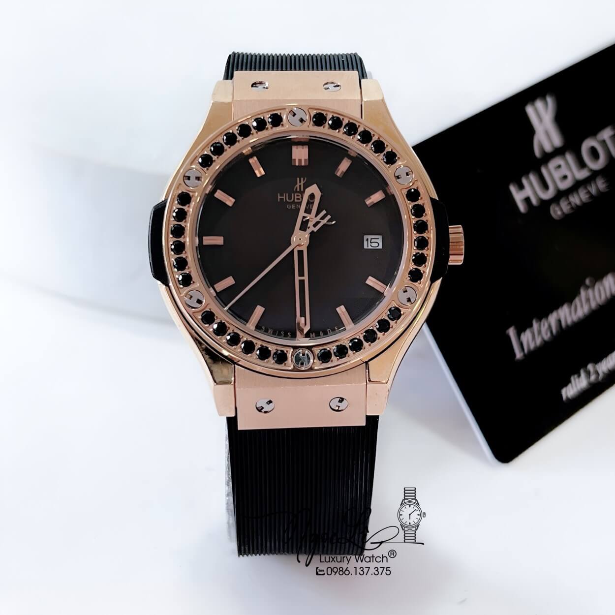 Đồng Hồ Hublot Classic Fusion Nữ Đính Đá Dây Silicon Đen Vỏ Rose 34mm