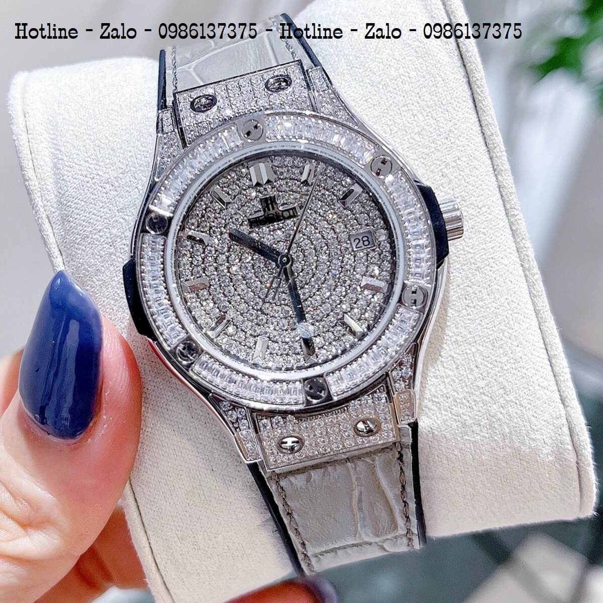 Đồng Hồ Hublot Đính Full Đá Nữ Da Silicon Xám 34mm Silver