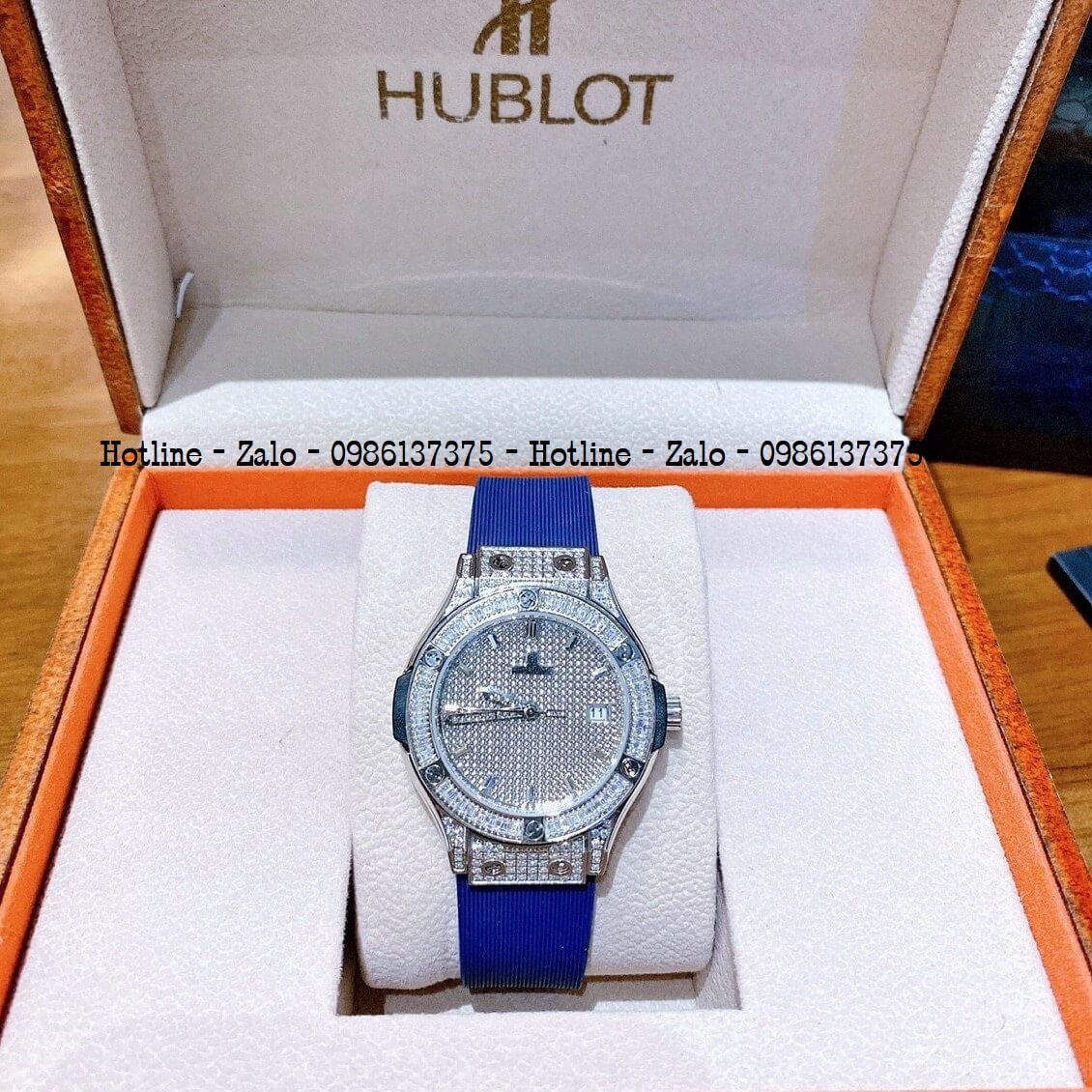 Đồng Hồ Nữ Hublot Silicon Xanh Dương Đính Đá Siêu Cấp 34mm