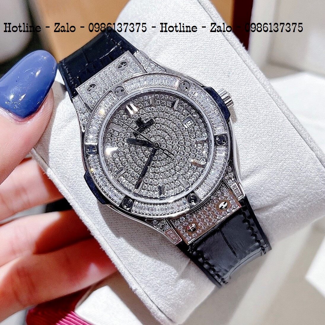 Đồng Hồ Hublot Đính Full Đá Nữ Da Silicon Đen 34mm Silver