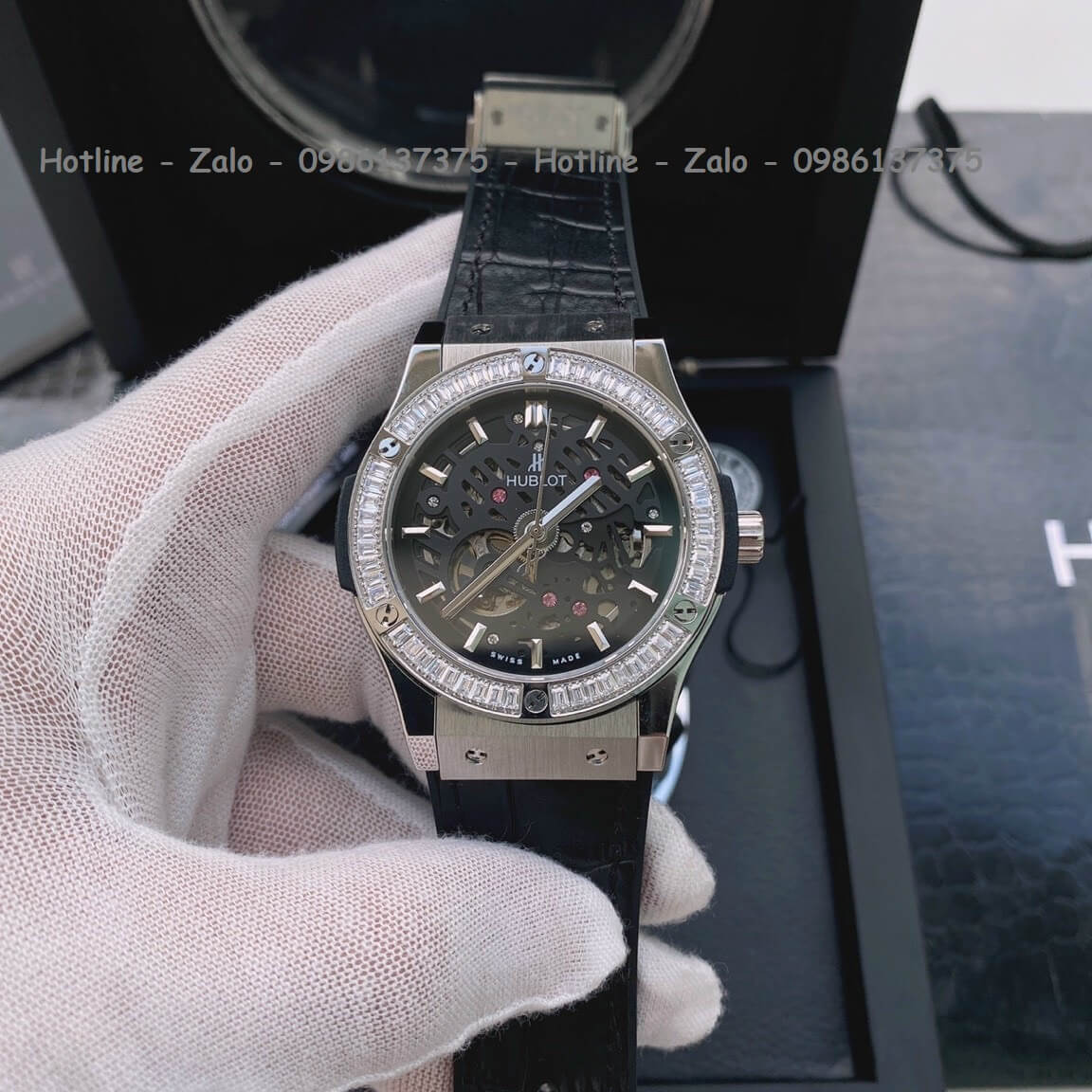 Đồng Hồ Hublot Automatic Nam Silicon Đen Đính Đá 42mm